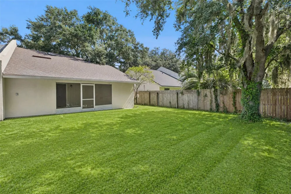1434 SHIRLEY DRIVE Lakeland, FL 33810