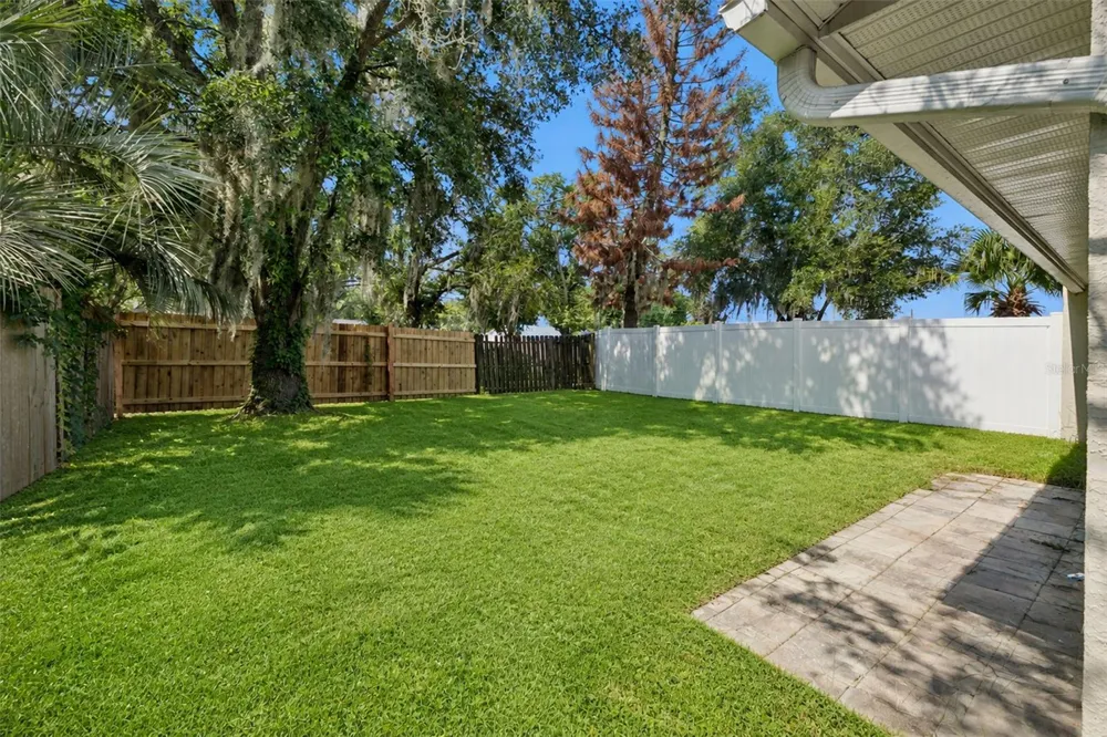 1434 SHIRLEY DRIVE Lakeland, FL 33810