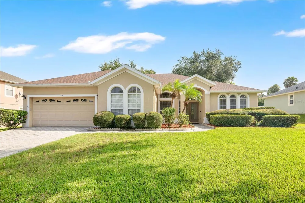 253 BEACON POINTE DRIVE Ocoee, FL 34761