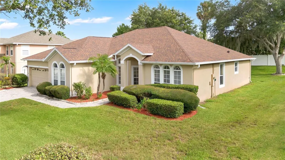 253 BEACON POINTE DRIVE Ocoee, FL 34761