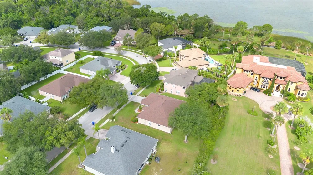 253 BEACON POINTE DRIVE Ocoee, FL 34761