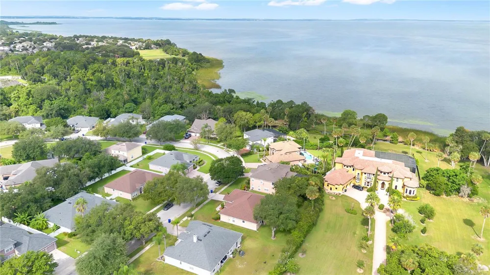 253 BEACON POINTE DRIVE Ocoee, FL 34761