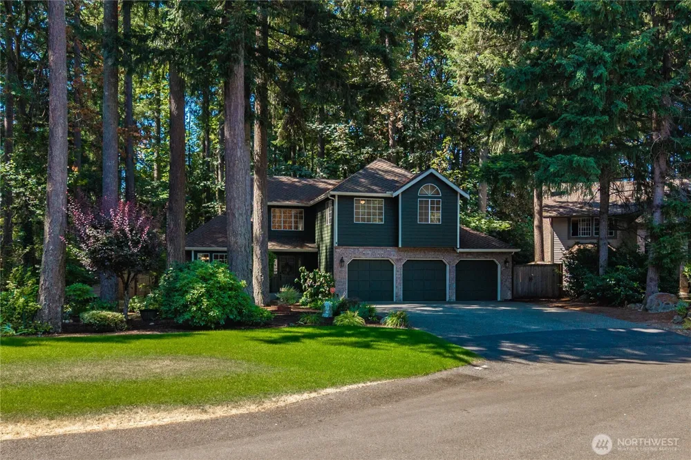 25327 236th Court SE Maple Valley, WA 98038
