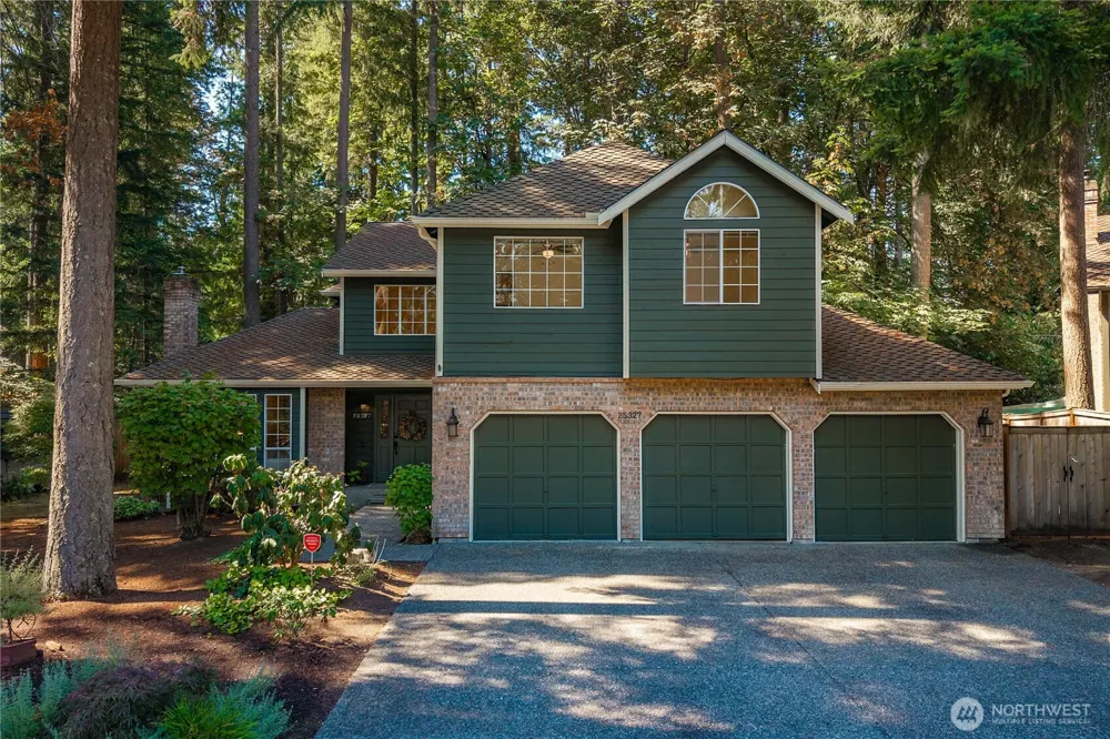 25327 236th Court SE Maple Valley, WA 98038