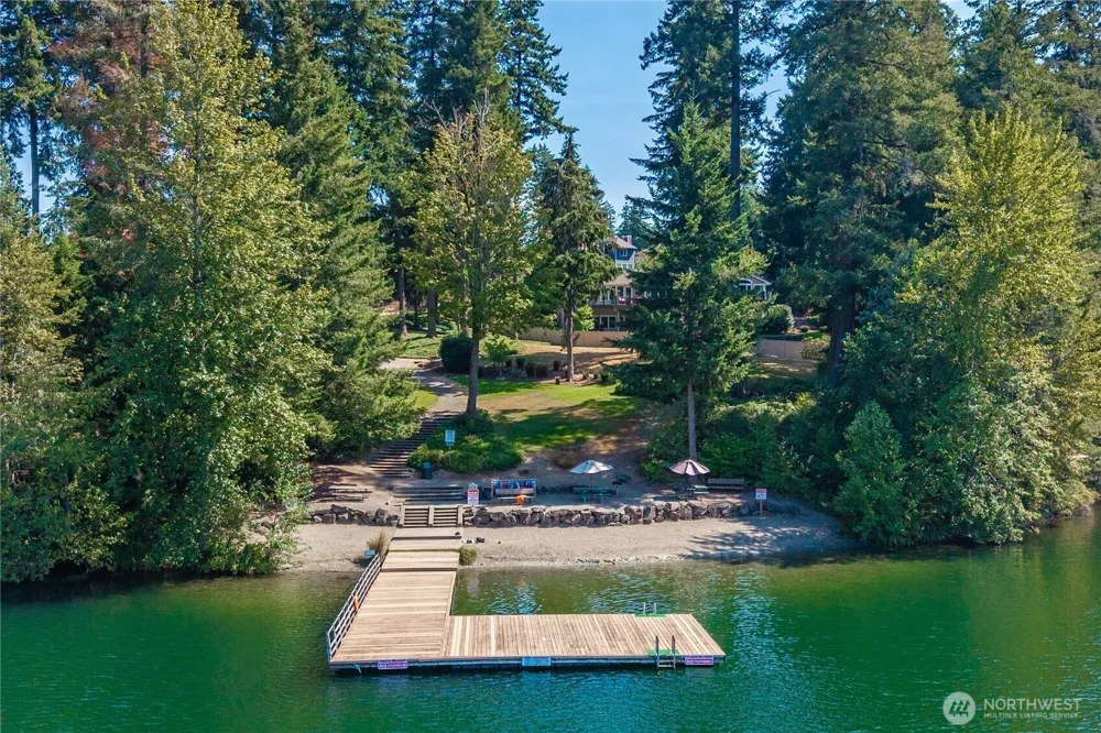 25327 236th Court SE Maple Valley, WA 98038