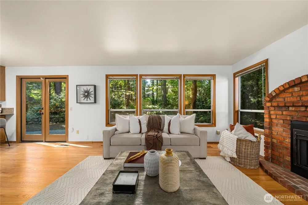 25327 236th Court SE Maple Valley, WA 98038