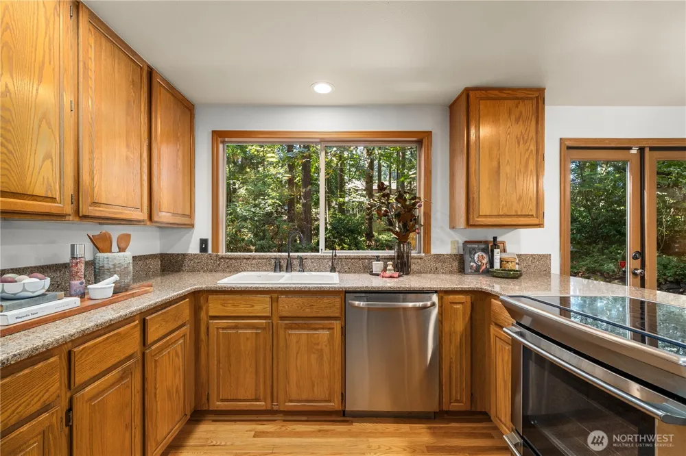25327 236th Court SE Maple Valley, WA 98038