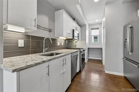 1883 Vine Street #103