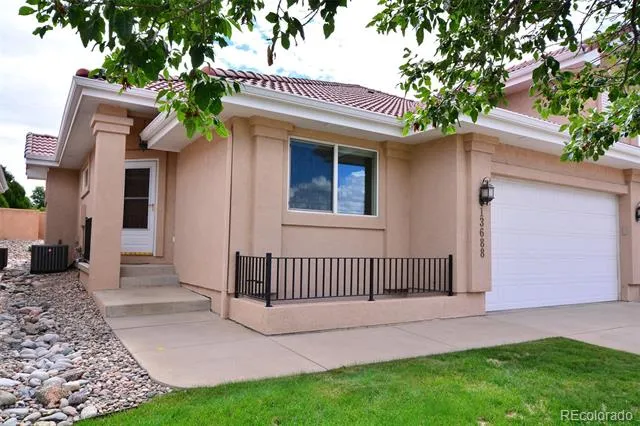 13688 Paradise Villas Grove Colorado Springs, CO 80921