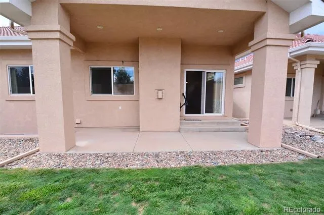 13688 Paradise Villas Grove Colorado Springs, CO 80921