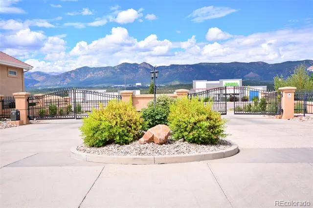 13688 Paradise Villas Grove Colorado Springs, CO 80921