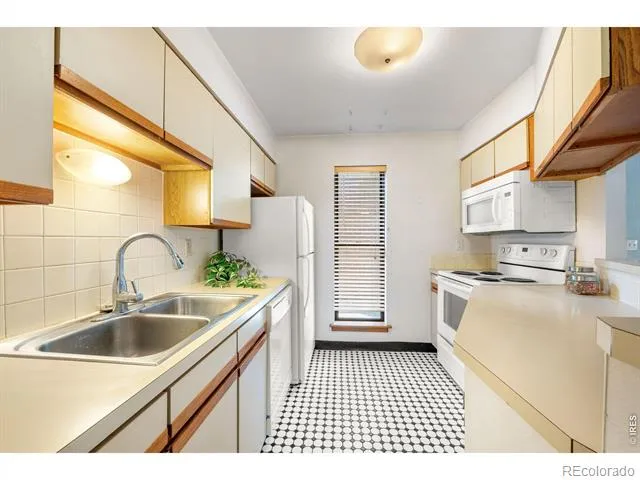 2800 Kalmia Avenue #A307 Boulder, CO 80301