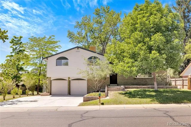 1569 S Lee Street Lakewood, CO 80232