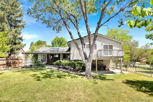 1569 S Lee Street Lakewood, CO 80232
