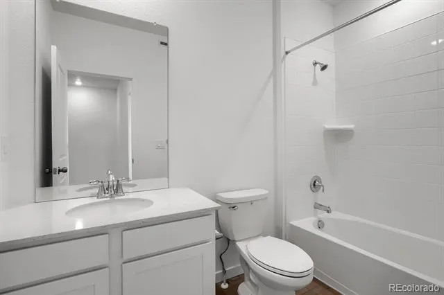 7675 S Mobile Way Centennial, CO 80016
