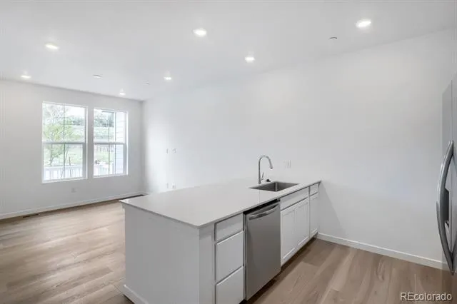 7675 S Mobile Way Centennial, CO 80016