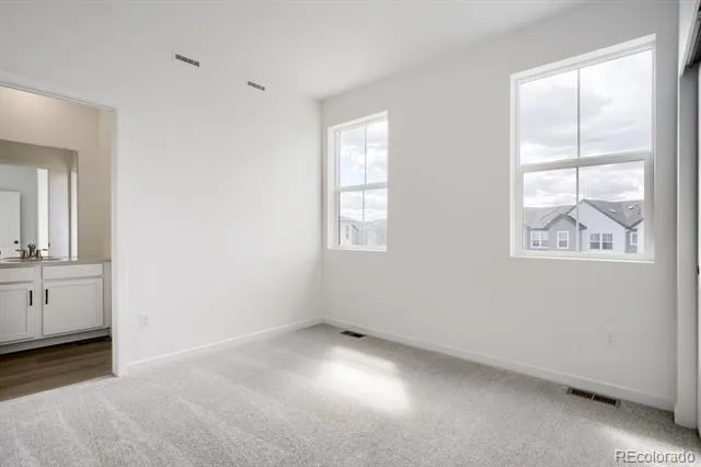 7635 S Mobile Way Centennial, CO 80016