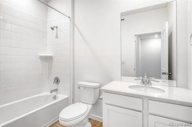 7667 S Mobile Way Centennial, CO 80016
