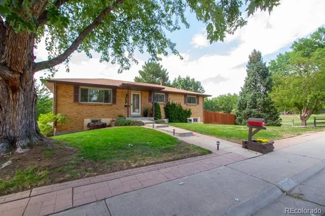 6545 Dover Street Arvada, CO 80004