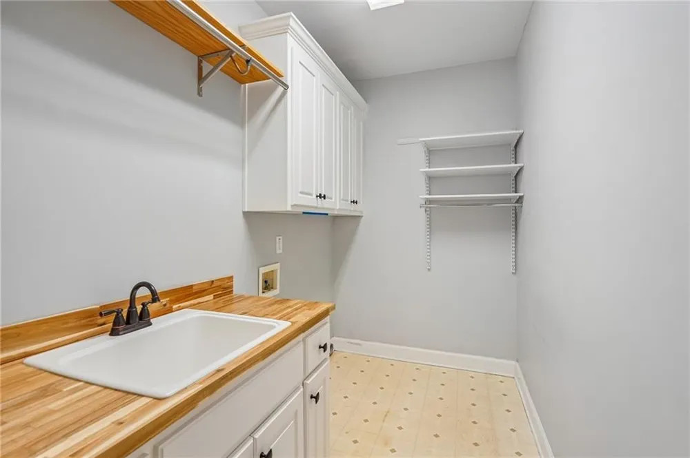 614 Owl Creek Drive Powder Springs, GA 30127