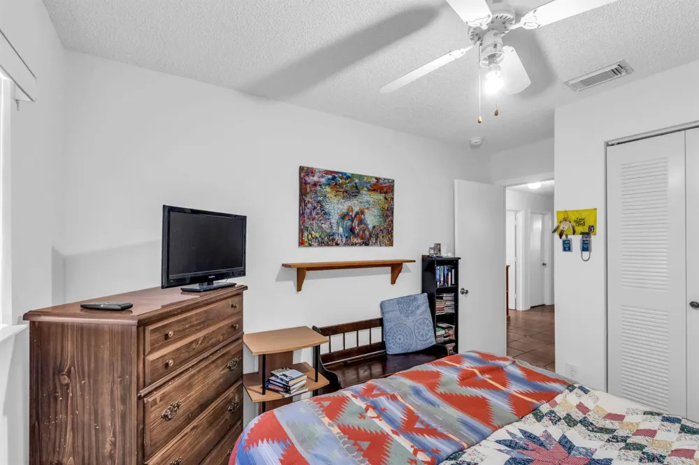 15351 SW 40TH TERRACE Miami, FL 33185