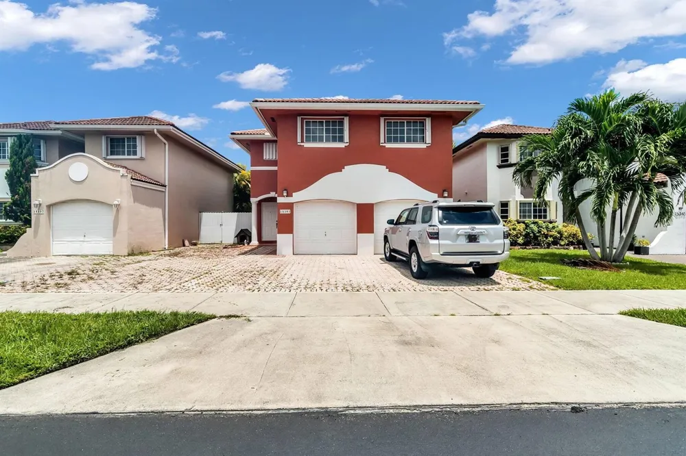 15351 SW 40TH TERRACE Miami, FL 33185