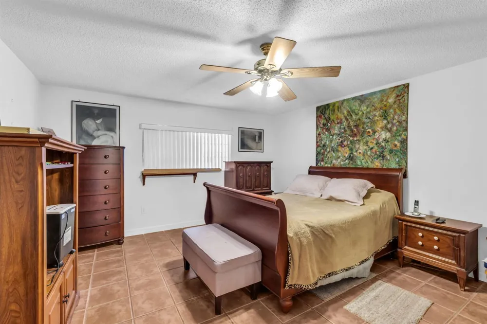 15351 SW 40TH TERRACE Miami, FL 33185