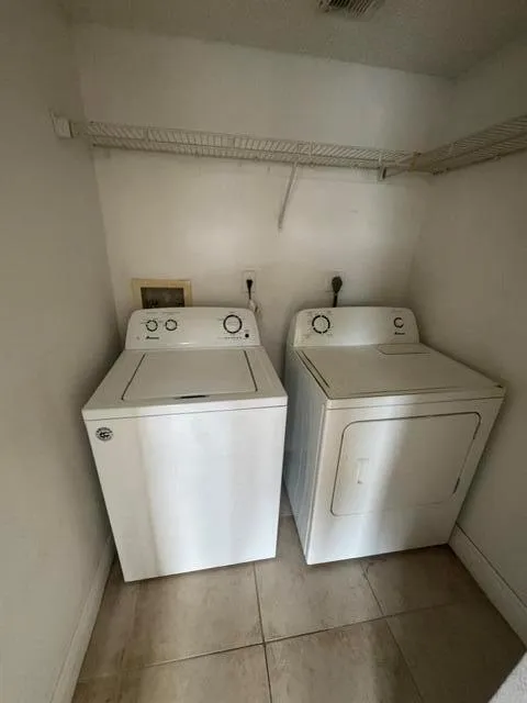 1495 LAKE CRYSTAL DRIVE #G West Palm Beach, FL 33411
