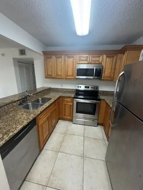1495 LAKE CRYSTAL DRIVE #G West Palm Beach, FL 33411