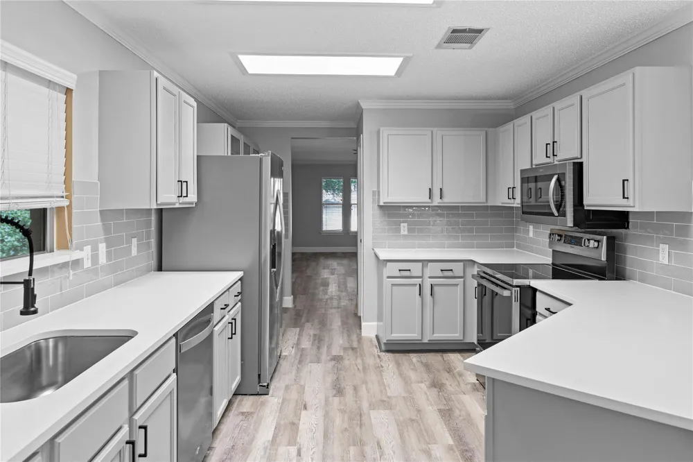 10905 Claywood Drive Austin, TX 78753