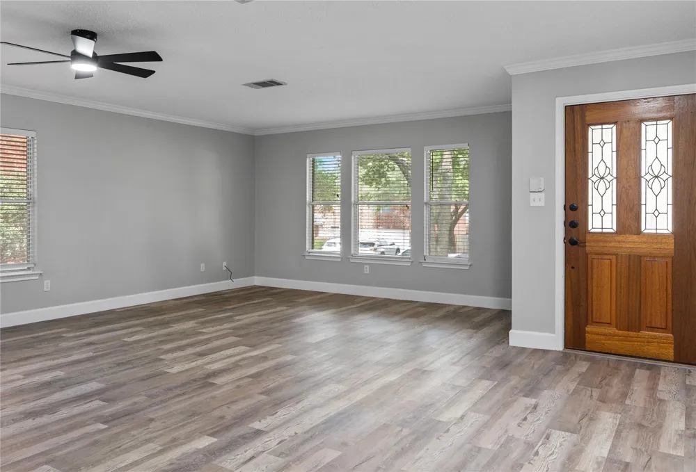 10905 Claywood Drive Austin, TX 78753