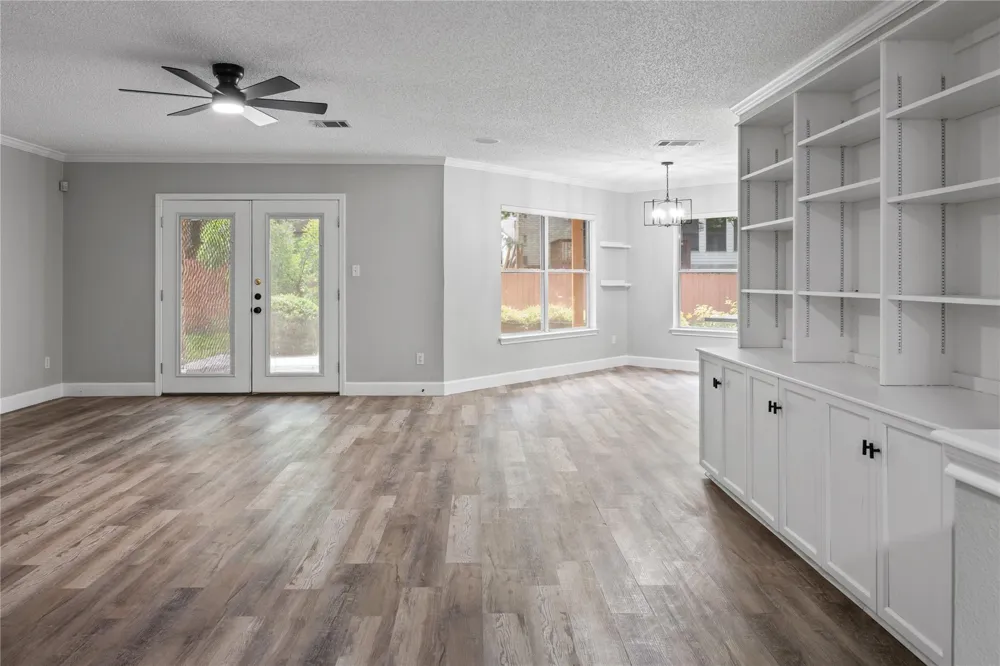 10905 Claywood Drive Austin, TX 78753