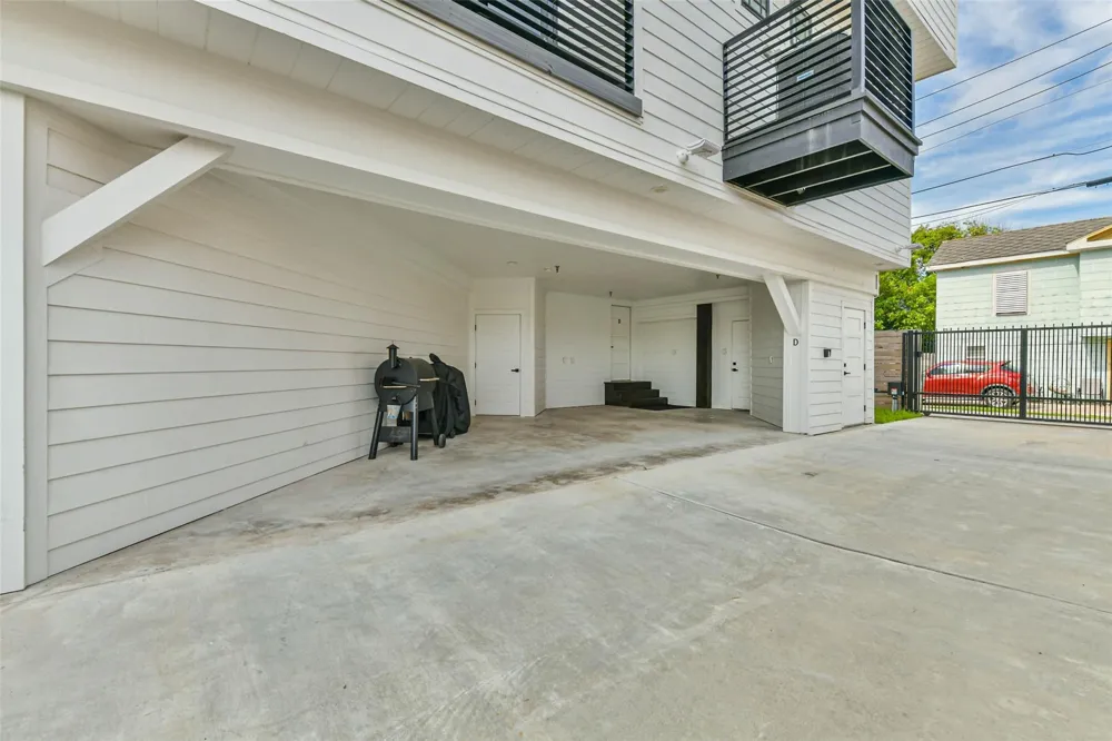 1716 23rd Street #D Galveston, TX 77550