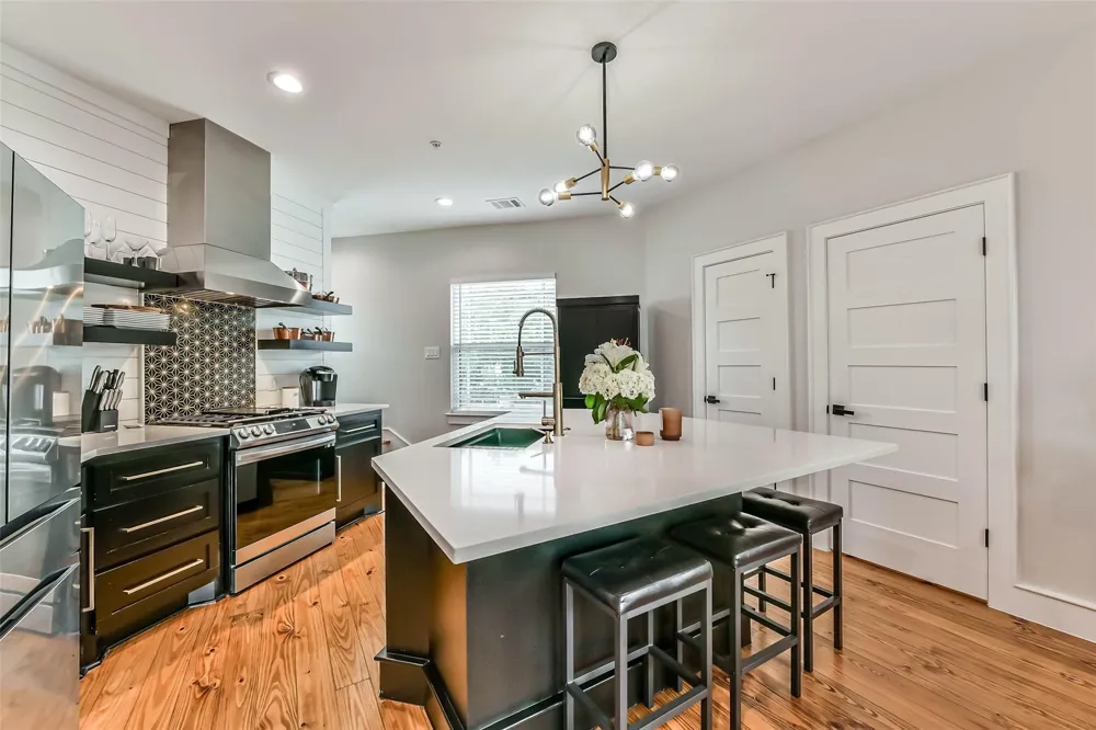 1716 23rd Street #D Galveston, TX 77550