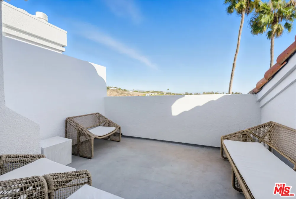 6489 Cavalleri Road Malibu, CA 90265