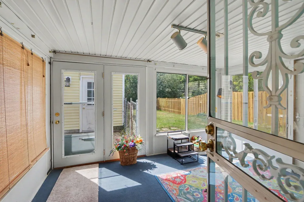 2313 Waverly Street Kalamazoo, MI 49006
