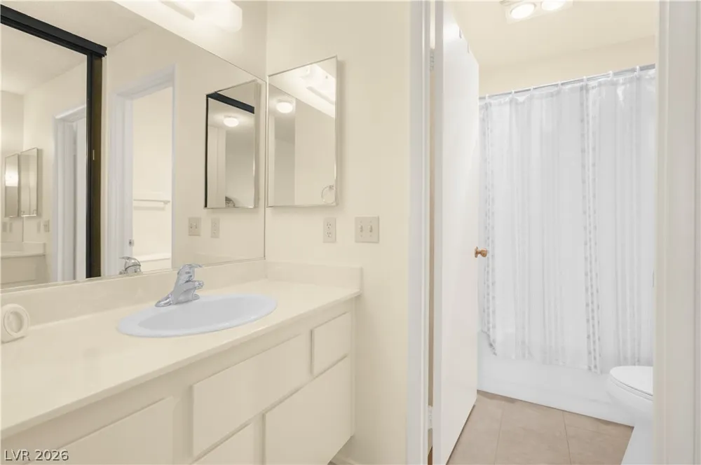4712 Nara Vista Way #103 Las Vegas, NV 89103