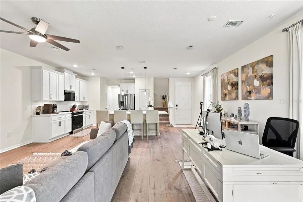 590 SOUTHERN EDGE WAY Sanford, FL 32771
