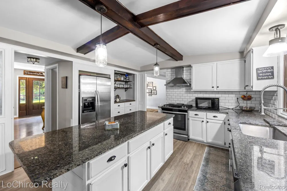 2700 Broadmoor Drive Rochester Hills City, MI 48309