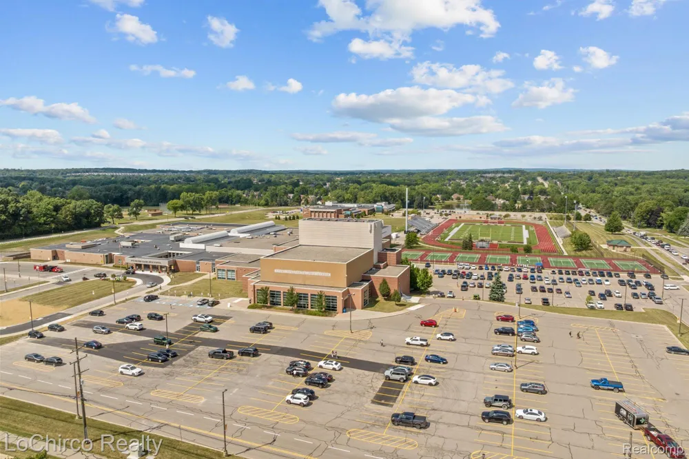 2700 Broadmoor Drive Rochester Hills City, MI 48309