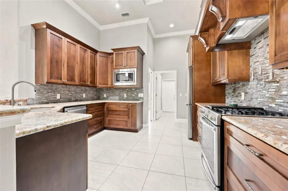 4236 SW 91ST DRIVE Gainesville, FL 32608