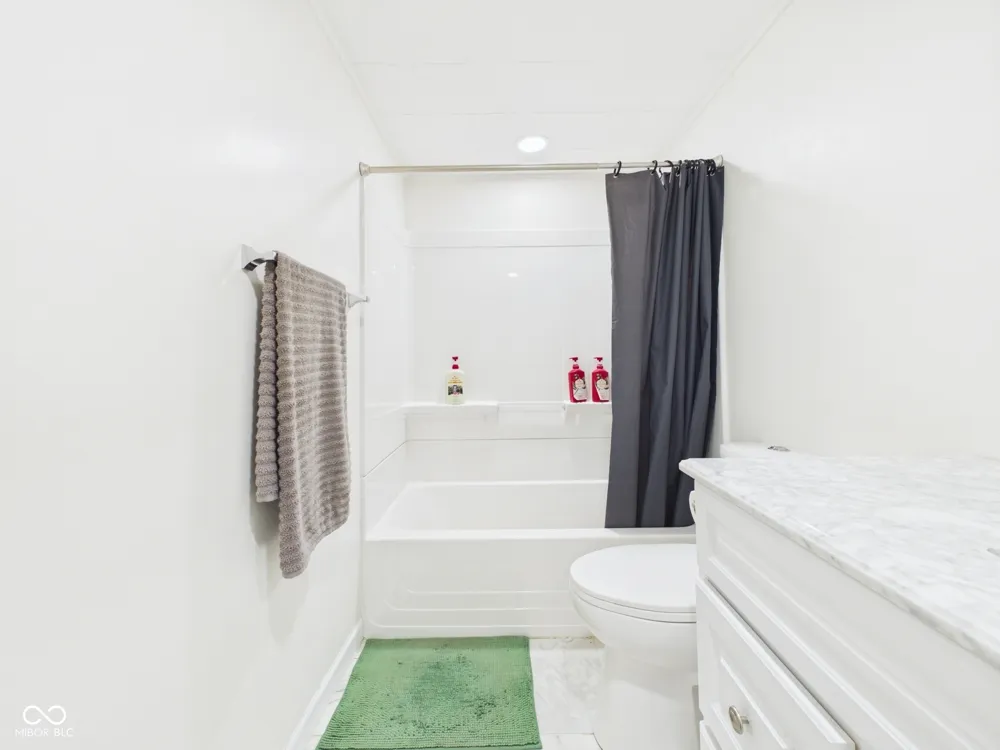 210 S 27th Street Elwood, IN 46036