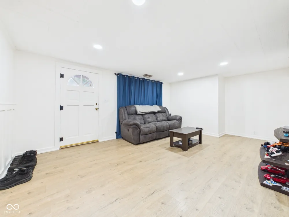 210 S 27th Street Elwood, IN 46036