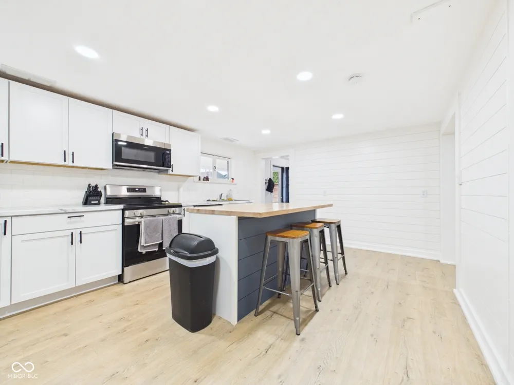 210 S 27th Street Elwood, IN 46036