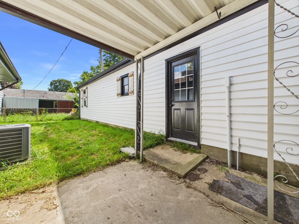 210 S 27th Street Elwood, IN 46036