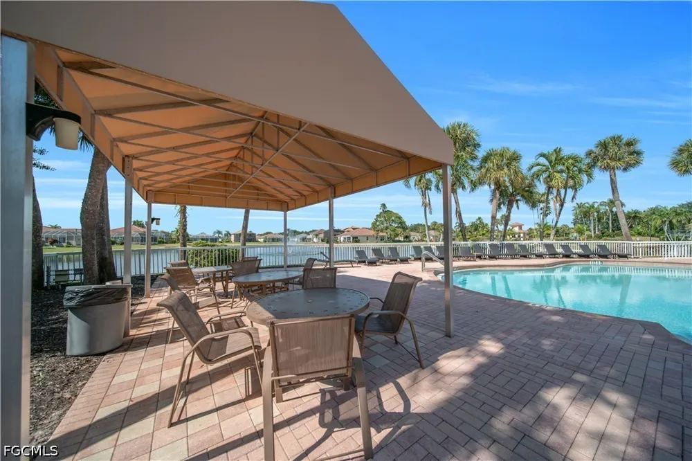 Lakeland Circle Fort Myers, FL 33913