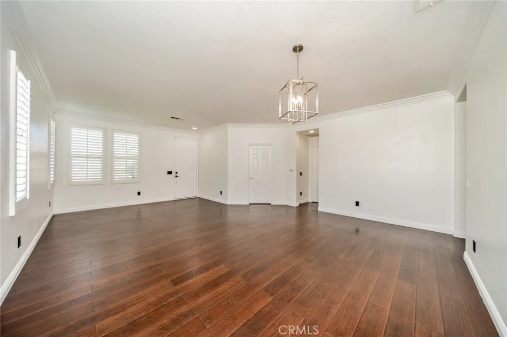 8274 Fern Grove Circle Riverside, CA 92508