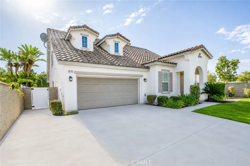 8274 Fern Grove Circle Riverside, CA 92508