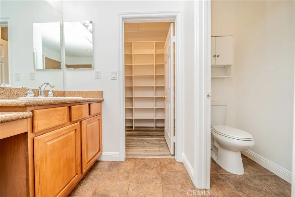 8274 Fern Grove Circle Riverside, CA 92508