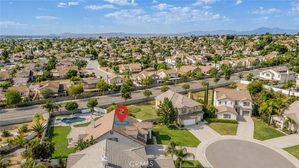 8274 Fern Grove Circle Riverside, CA 92508
